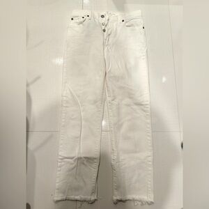 Levi’s Women’s 501 White Jeans Wedgie Straight frayed hem Ankle; size 26